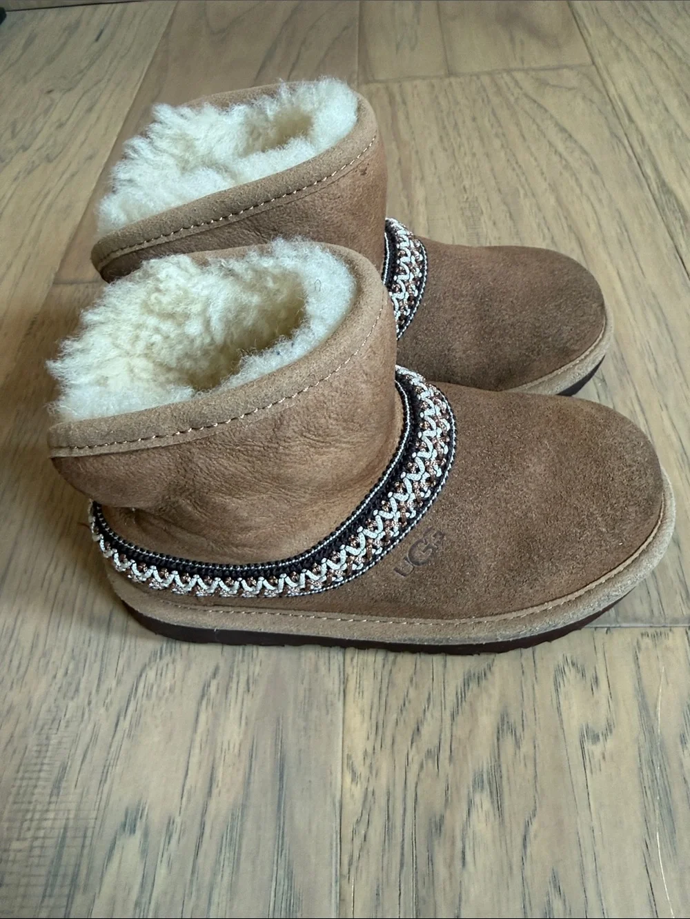 UGG Kids Classic Mini Crescent Tasman Chestnut Boots